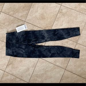 COPY - Lululemon tie dye align
